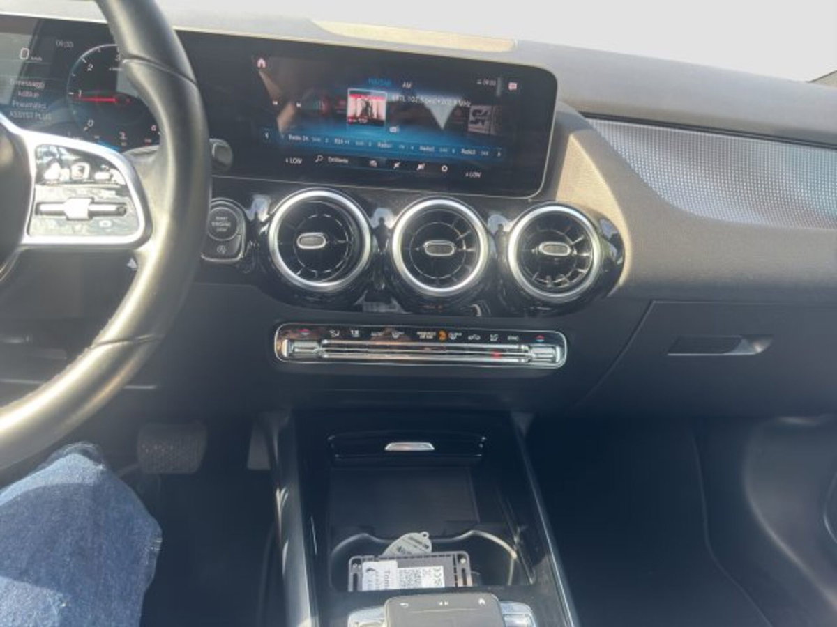 Mercedes-Benz CLA Shooting Brake 180 d Automatic Shooting Brake Sport (16)