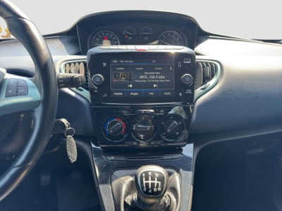 Lancia Ypsilon 1.0 FireFly 5 porte S&S Hybrid Ecochic Silver (16)