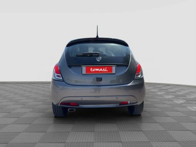 Lancia Ypsilon 1.0 FireFly 5 porte S&S Hybrid Ecochic Silver (4)