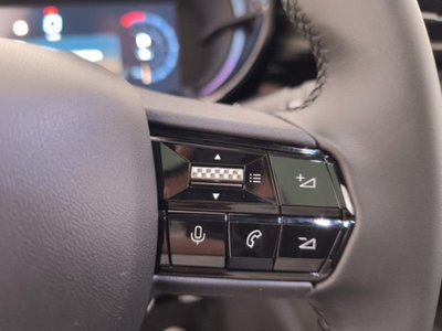 Alfa Romeo Junior 1.2 ibrida Ti 145cv edct6 (15)