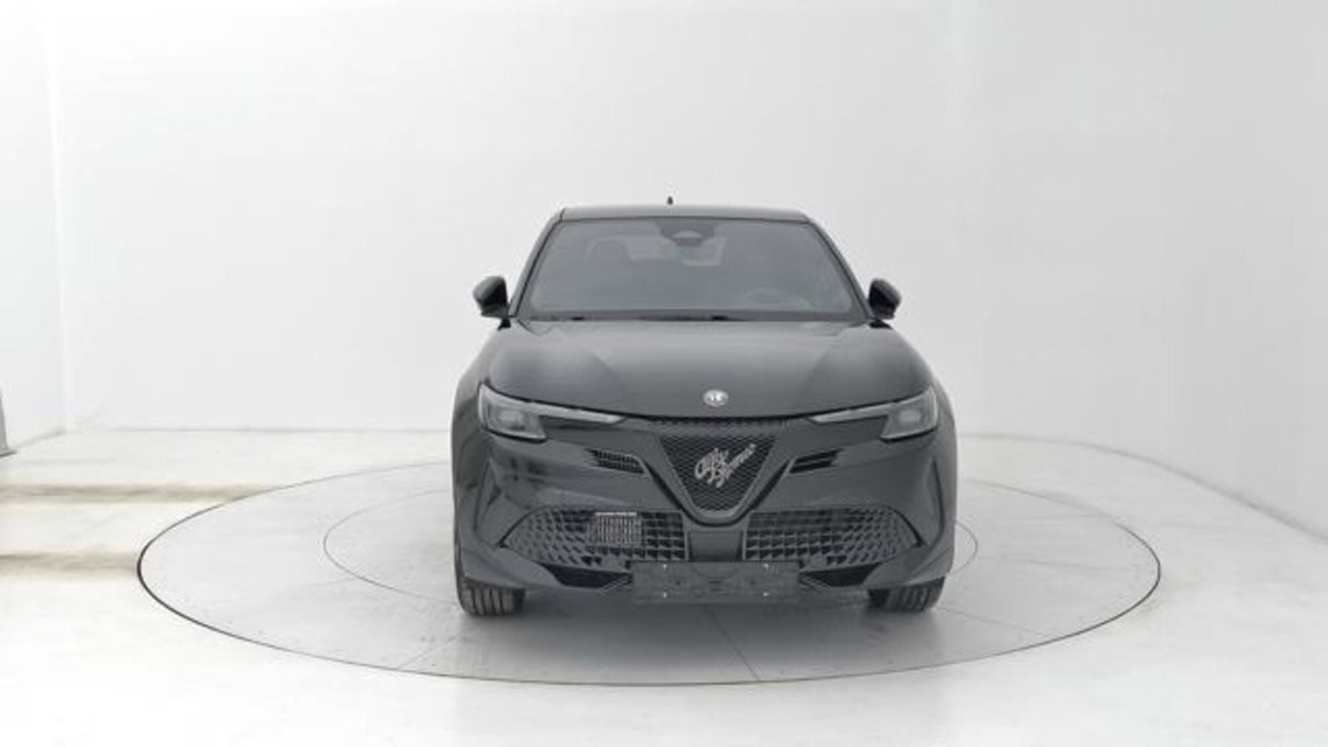 Alfa Romeo Junior 1.2 ibrida Ti 145cv edct6 (8)