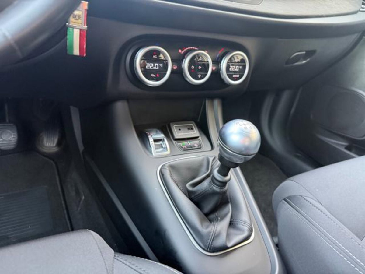 Alfa Romeo Giulietta 2.0 JTDm Giulietta 150cv (18)