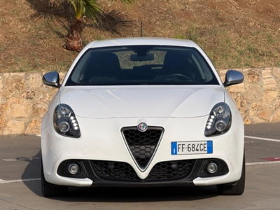Alfa Romeo Giulietta 2.0 JTDm Giulietta 150cv (2)