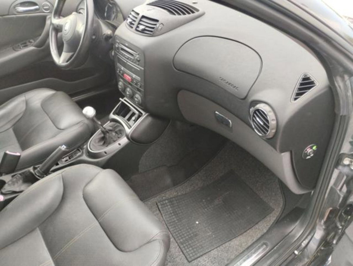 Alfa Romeo GT 1.8 16V TS Distinctive (12)