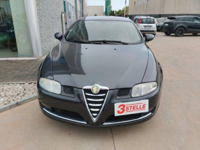 Alfa Romeo GT 1.8 16V TS Distinctive (2)