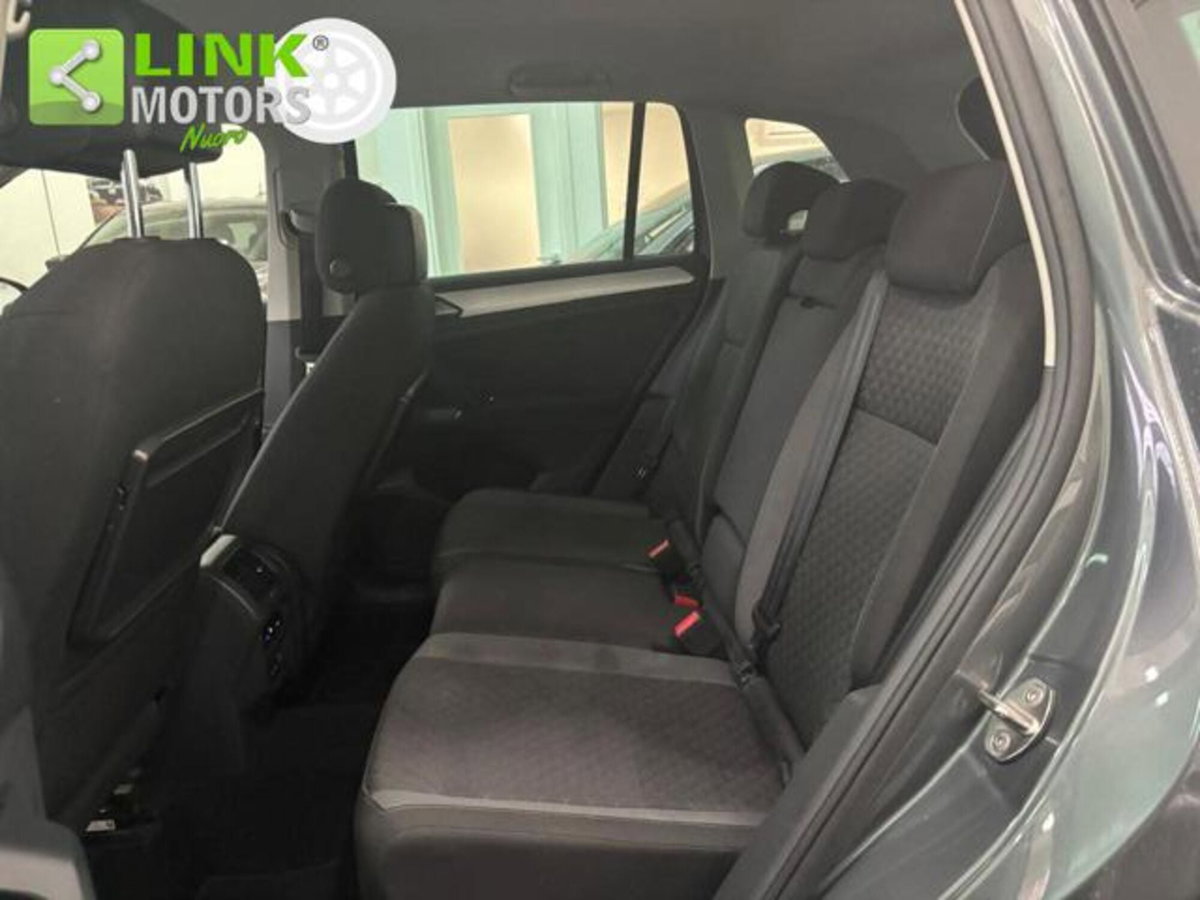 Volkswagen Tiguan 2.0 TDI SCR DSG Business BlueMotion Technology (11)