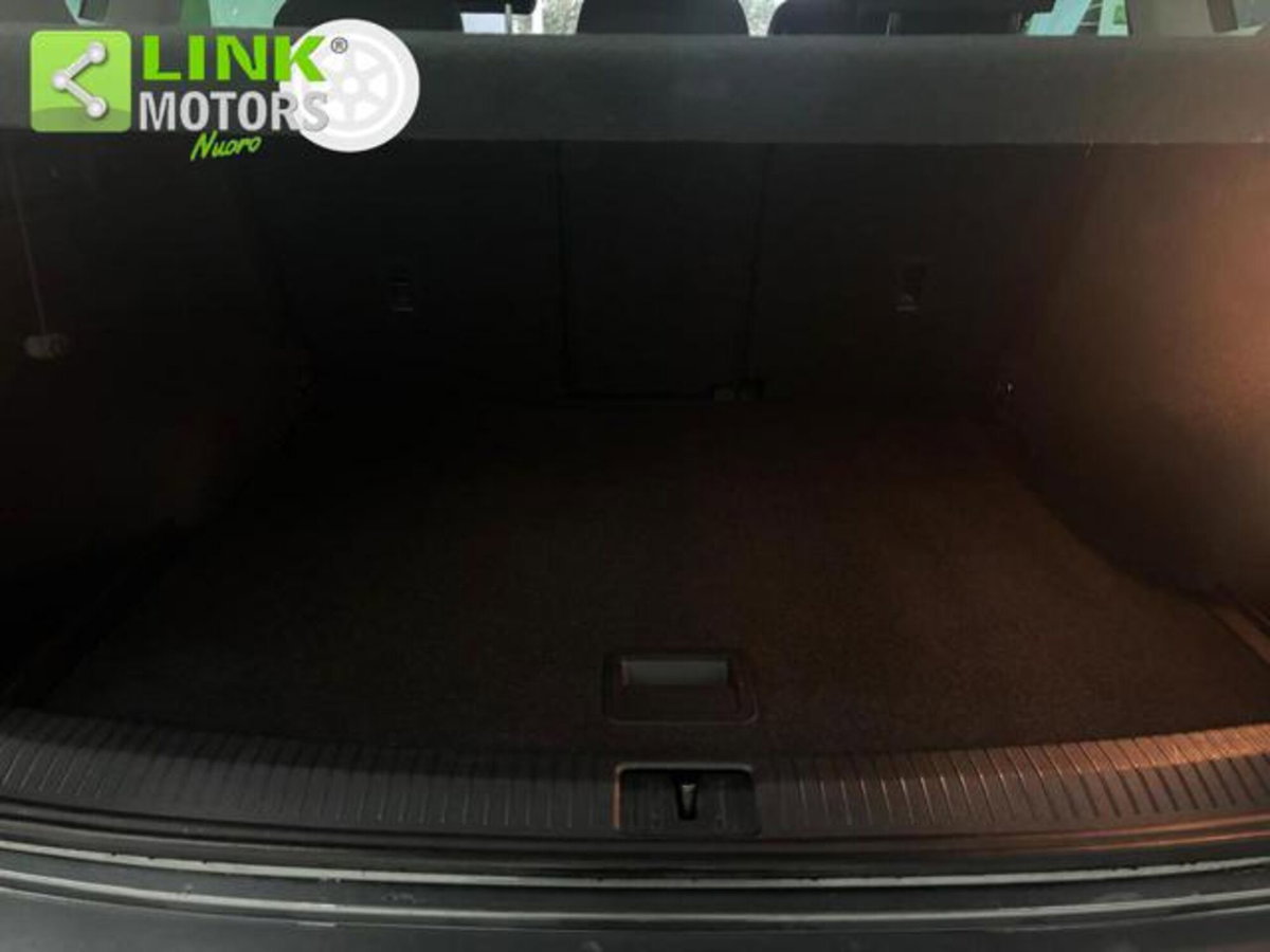 Volkswagen Tiguan 2.0 TDI SCR DSG Business BlueMotion Technology (12)