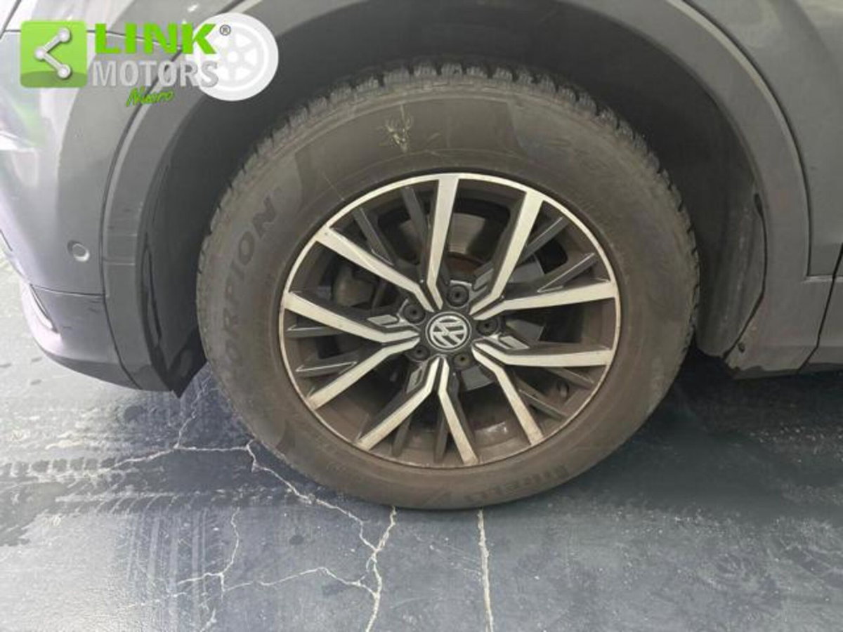 Volkswagen Tiguan 2.0 TDI SCR DSG Business BlueMotion Technology (16)