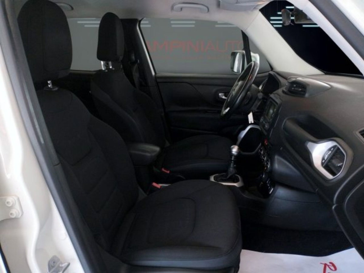 Jeep Renegade 2.0 Mjt 140CV 4WD Active Drive Limited (19)