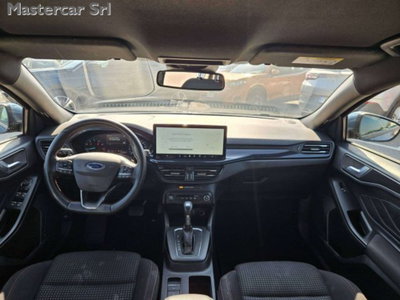 Ford Focus Station Wagon 1.0 EcoBoost Hybrid 125 CV SW ST-Line Design (11)