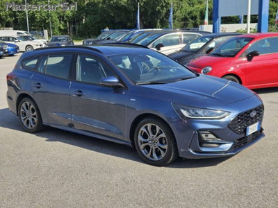 Ford Focus Station Wagon 1.0 EcoBoost Hybrid 125 CV SW ST-Line Design (8)