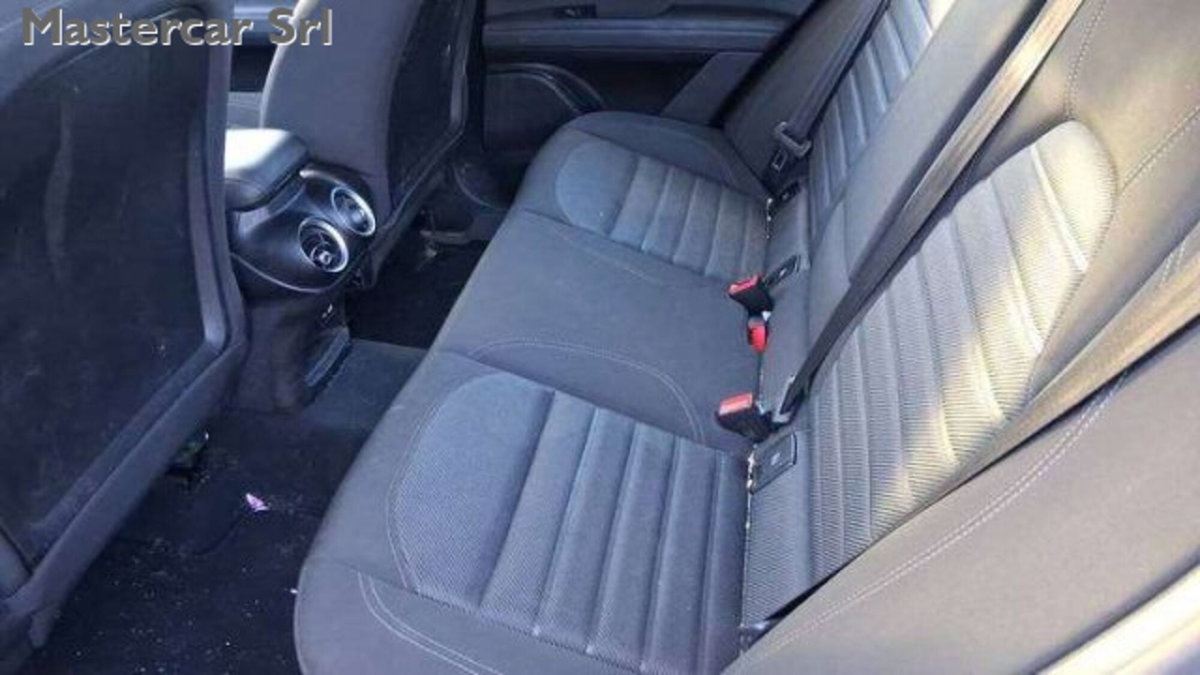 Alfa Romeo Stelvio Stelvio 2.2 Turbodiesel 210 CV AT8 Q4 Super (9)