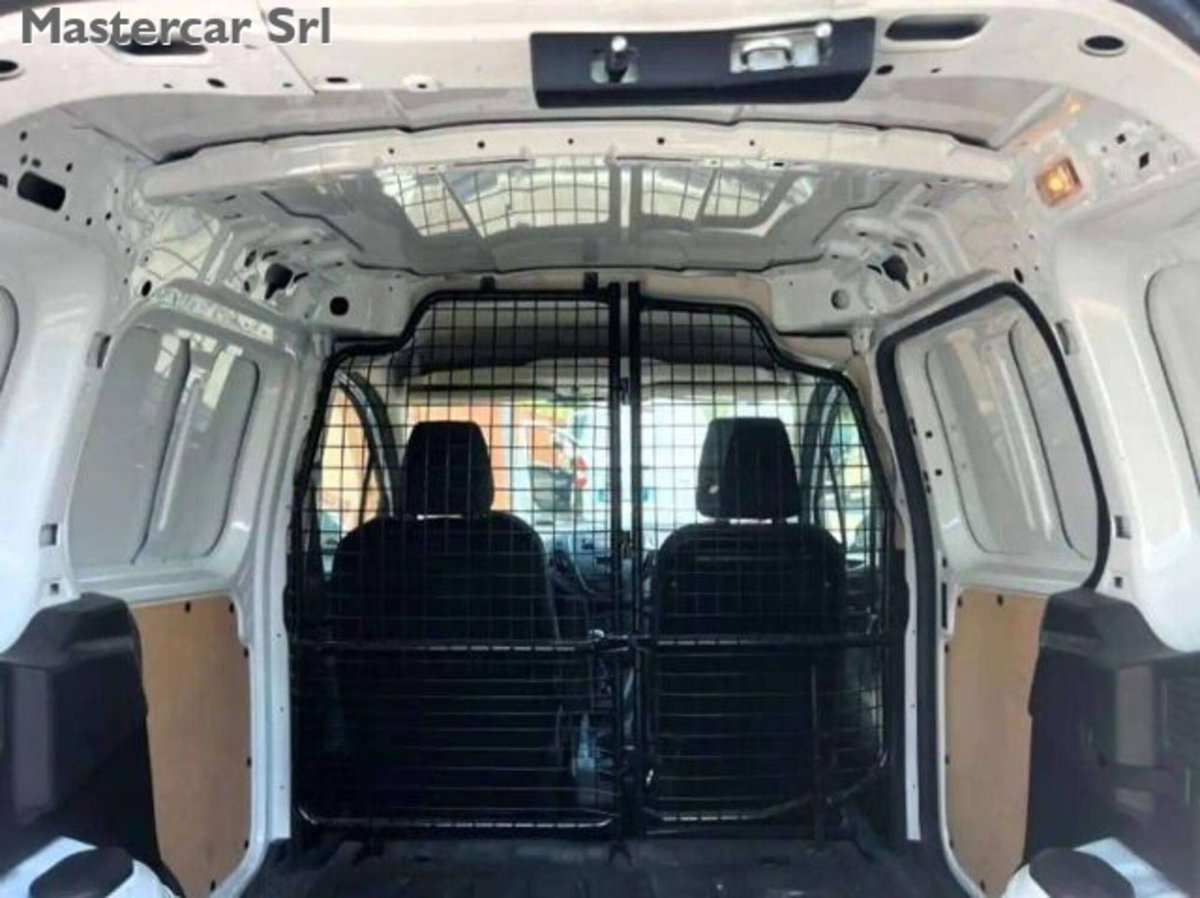 Ford Tourneo Courier 1.5 TDCI 100 CV Plus (11)