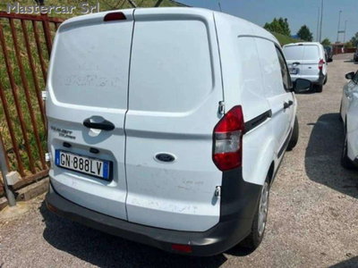 Ford Tourneo Courier 1.5 TDCI 100 CV Plus (4)