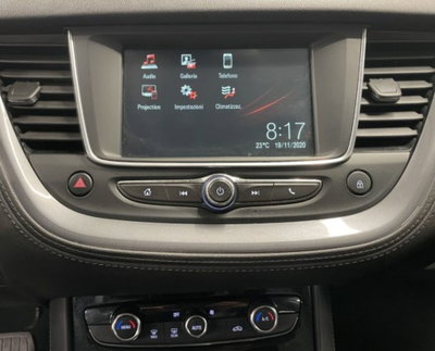 Opel Grandland X 1.5 diesel Ecotec Start&Stop aut. Design Line (8)