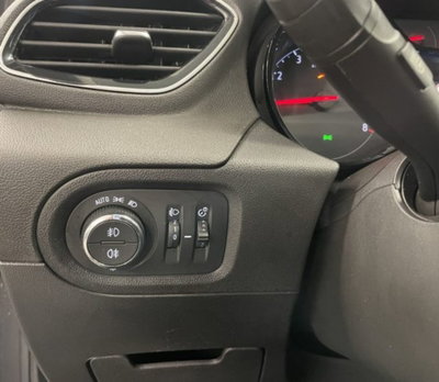 Opel Grandland X 1.5 diesel Ecotec Start&Stop aut. Design Line (10)