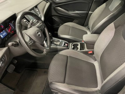 Opel Grandland X 1.5 diesel Ecotec Start&Stop aut. Design Line (2)