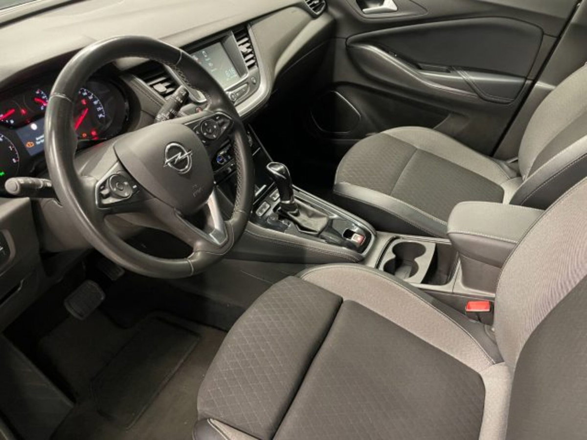 Opel Grandland X 1.5 diesel Ecotec Start&Stop aut. Design Line (7)