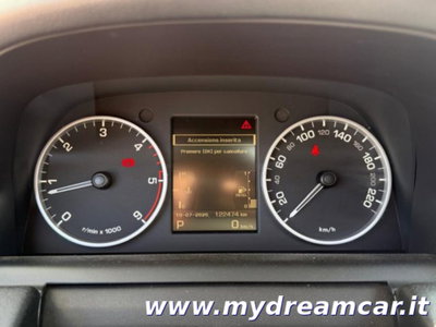 Land Rover Range Rover Sport 3.0 SDV6 HSE (7)