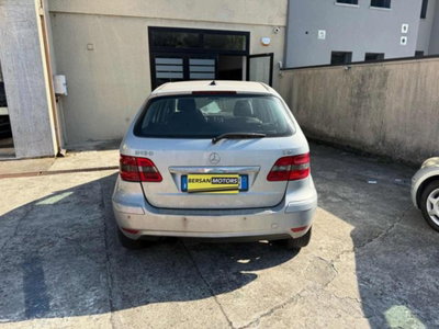 Mercedes-Benz Classe B 180 CDI (4)