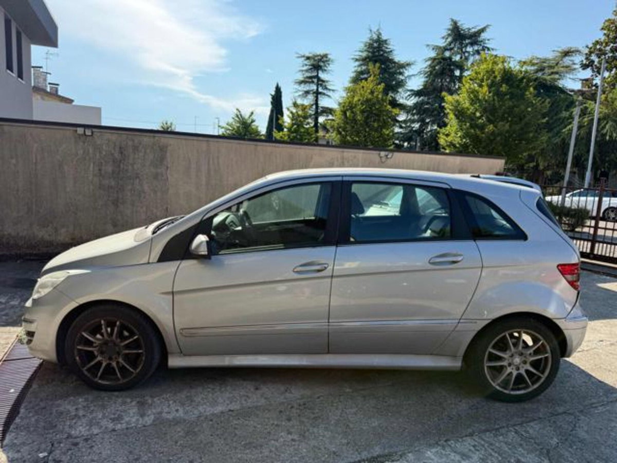 Mercedes-Benz Classe B 180 CDI (7)