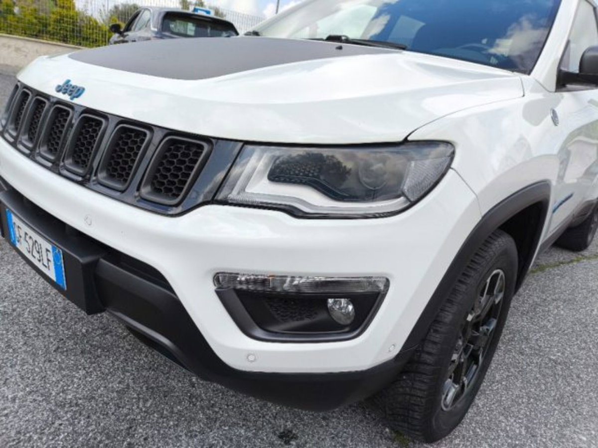 Jeep Compass 1.3 T4 240CV PHEV AT6 4xe Trailhawk (13)