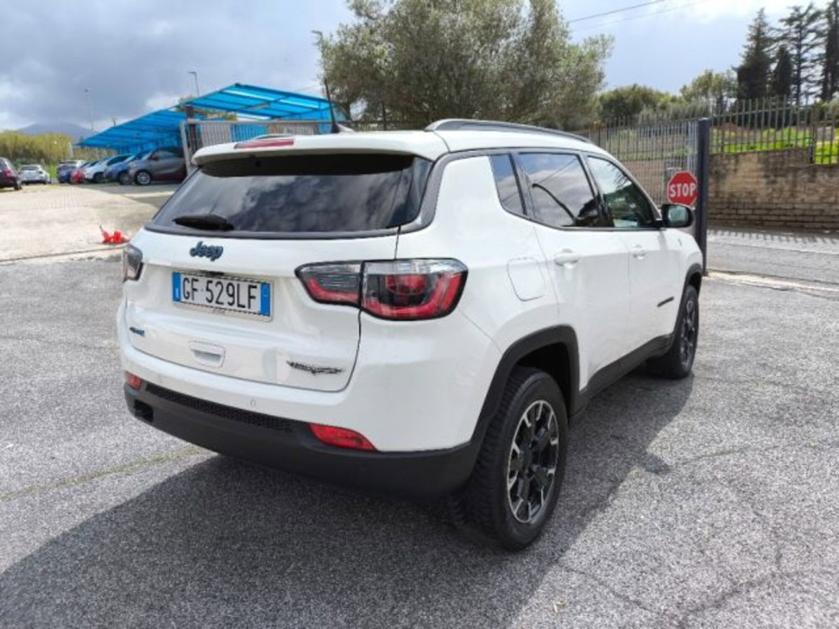 Jeep Compass 1.3 T4 240CV PHEV AT6 4xe Trailhawk (4)