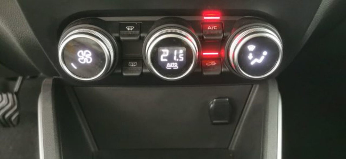 Dacia Duster 1.6 SCe 4x2 Prestige (12)