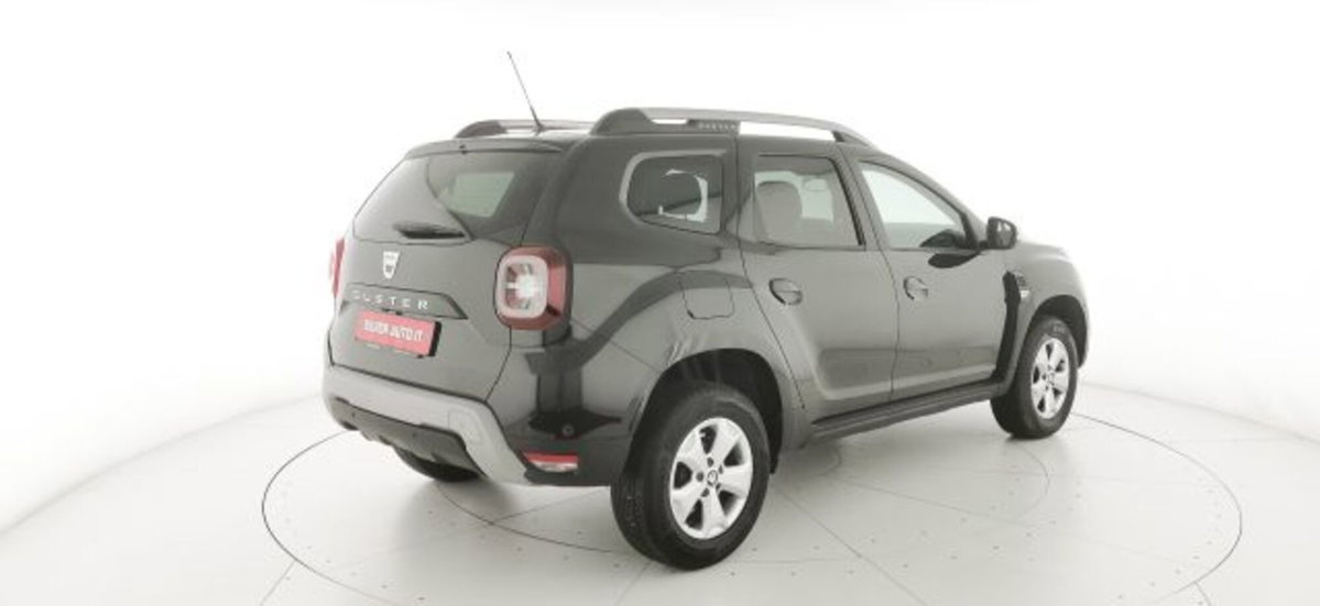 Dacia Duster 1.6 SCe 4x2 Prestige (7)