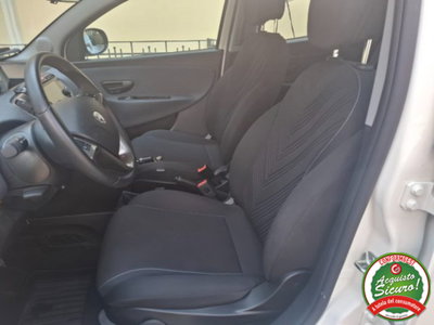 Lancia Ypsilon 1.0 FireFly 5 porte S&S Hybrid Ecochic Gold (8)