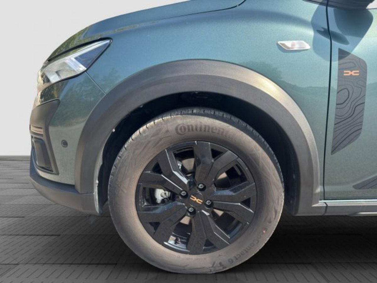 Dacia Jogger 1.6 hybrid Extreme 140cv (15)