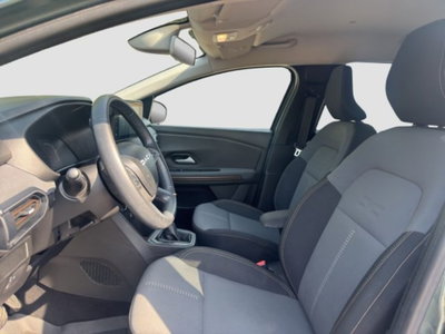 Dacia Jogger 1.6 hybrid Extreme 140cv (9)