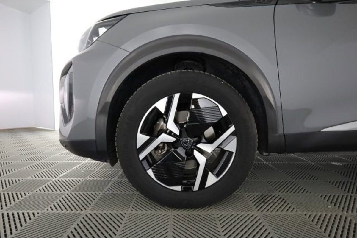 Peugeot 2008 BlueHDi 130 S&S EAT8 GT Pack (8)