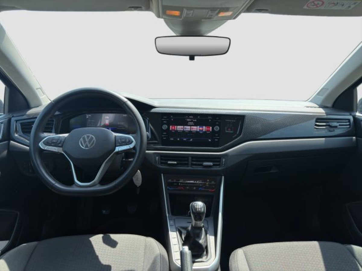 Volkswagen Polo 1.0 tsi Life 95cv (12)