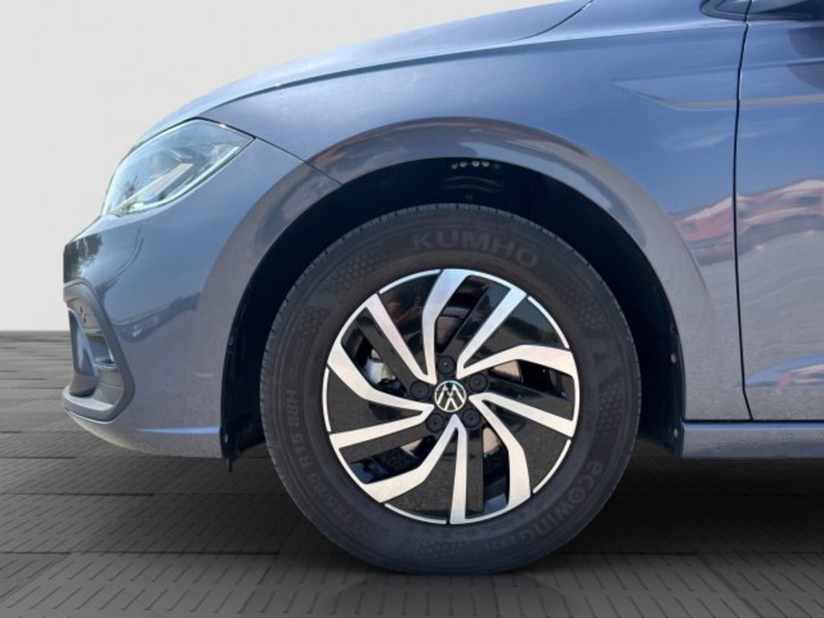 Volkswagen Polo 1.0 tsi Life 95cv (16)