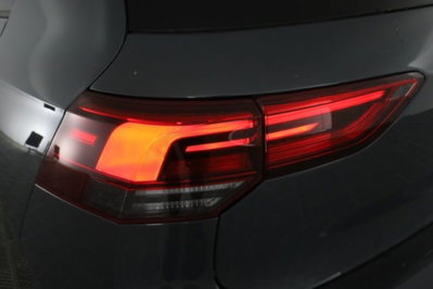 Volkswagen Golf Variant 1.5 eTSI 150 CV EVO ACT DSG R-Line (10)