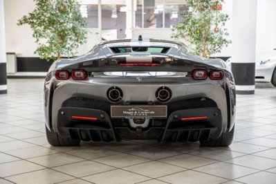 Ferrari SF90 Coupé SF90 Stradale (6)