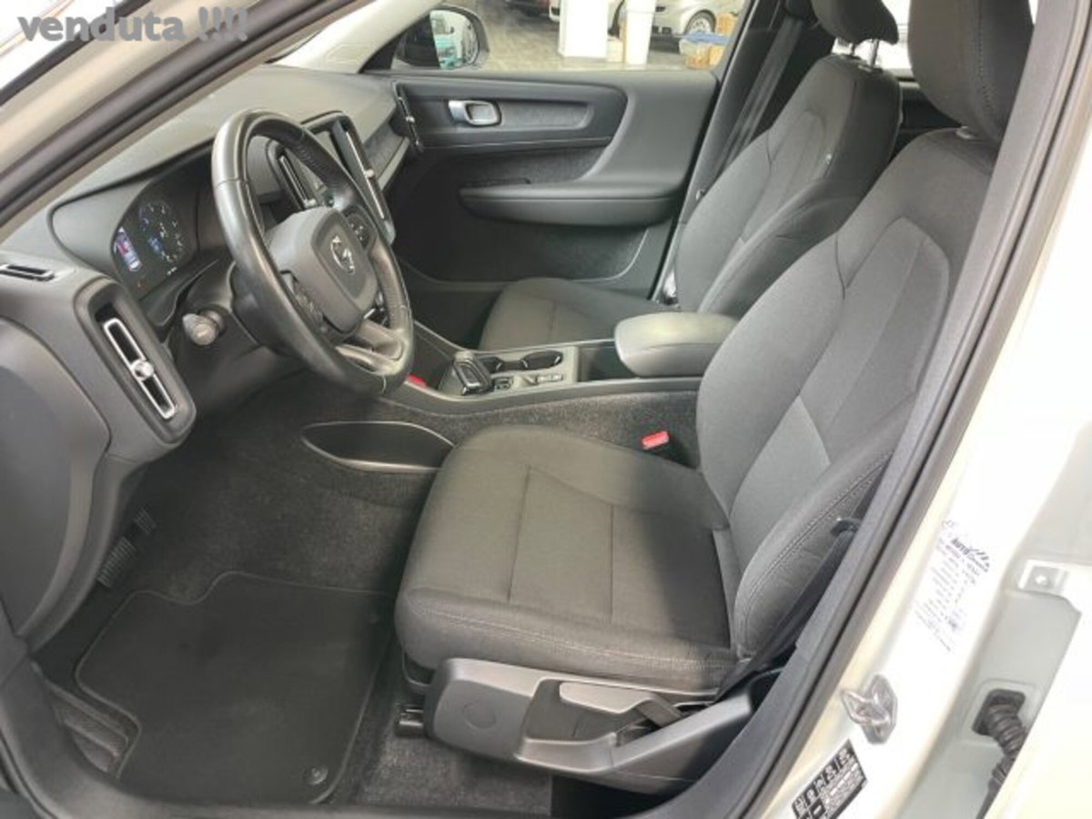 Volvo XC40 D3 AWD Geartronic Business (10)