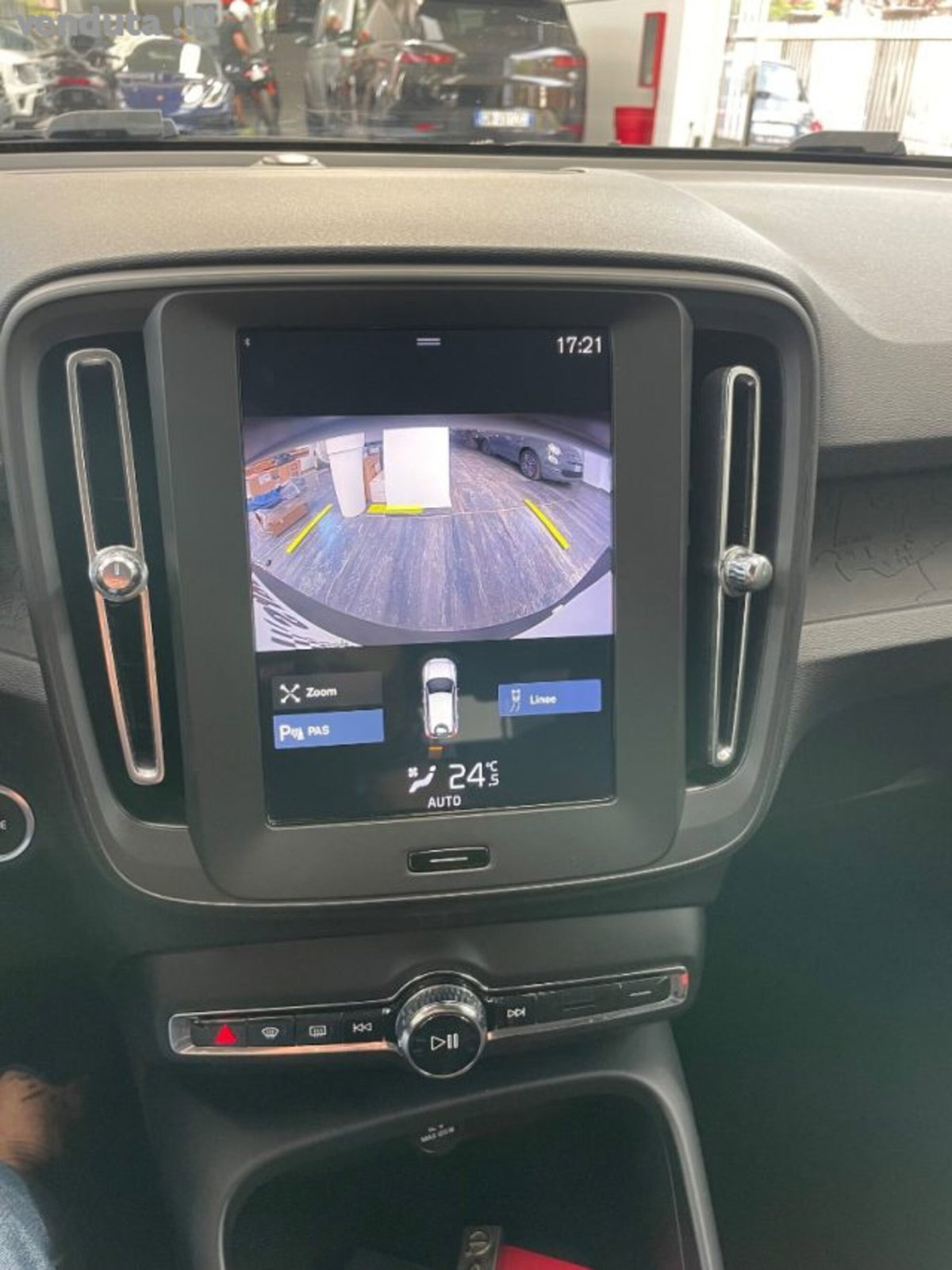 Volvo XC40 D3 AWD Geartronic Business (15)