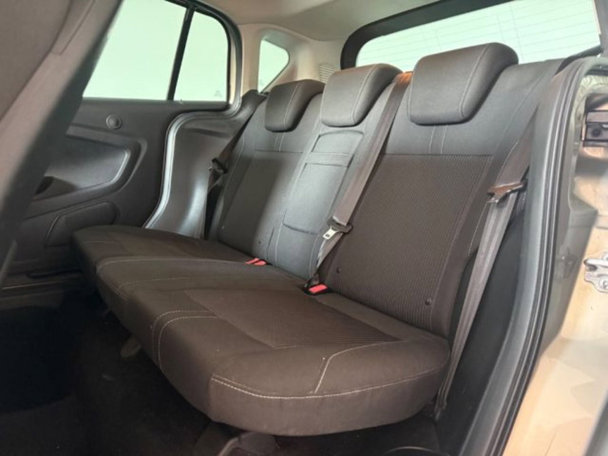 Ford B-Max B-Max 1.4 90 CV Titanium (18)