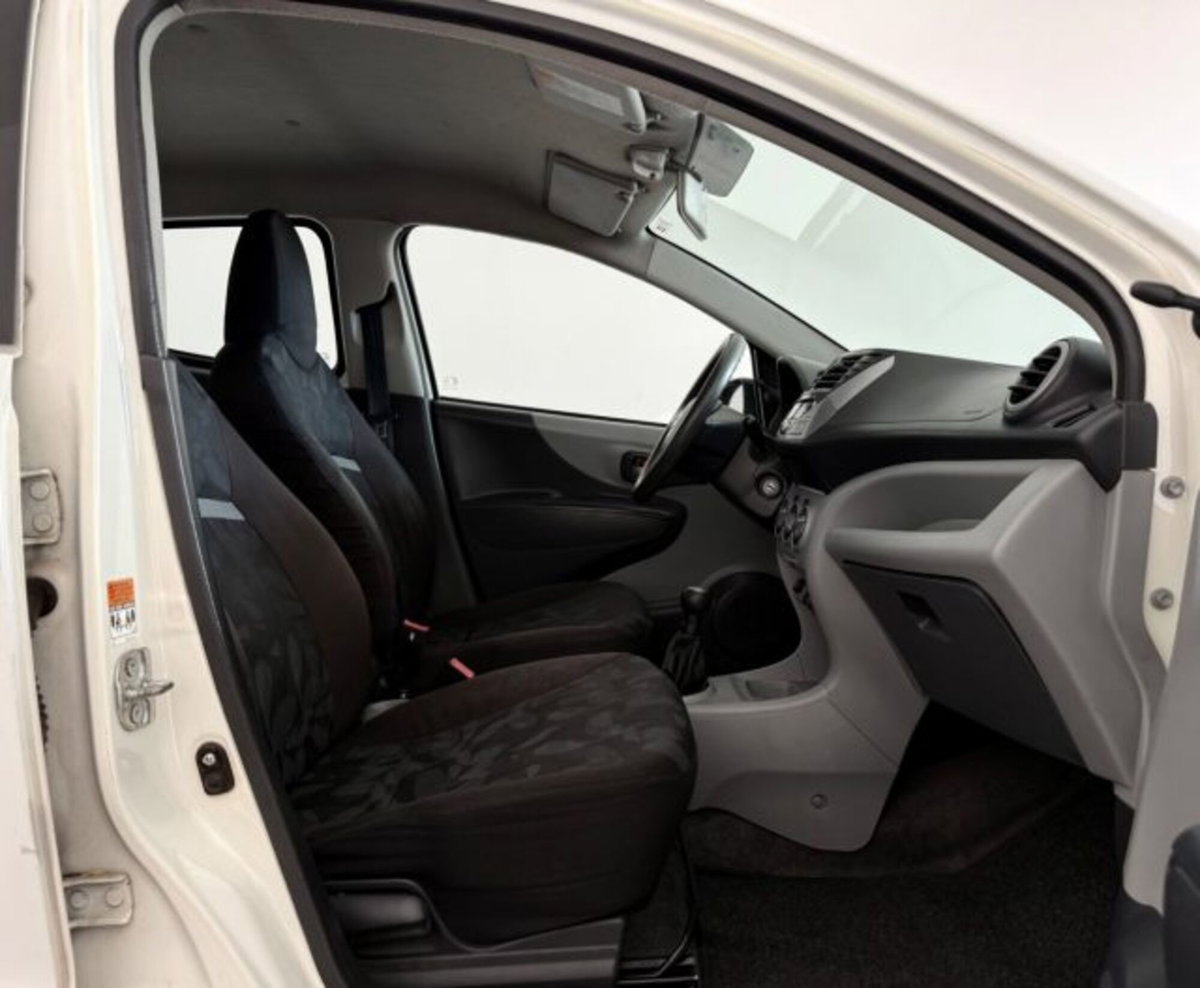 Suzuki Alto 1.0 GPL GLX (14)