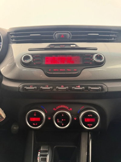 Alfa Romeo Giulietta 1.4 Turbo Distinctive 120cv (9)