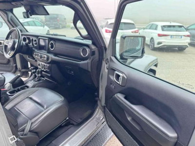Jeep Wrangler Unlimited 2.2 Mjt II Sahara (11)