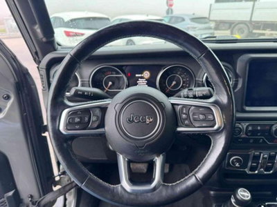 Jeep Wrangler Unlimited 2.2 Mjt II Sahara (12)