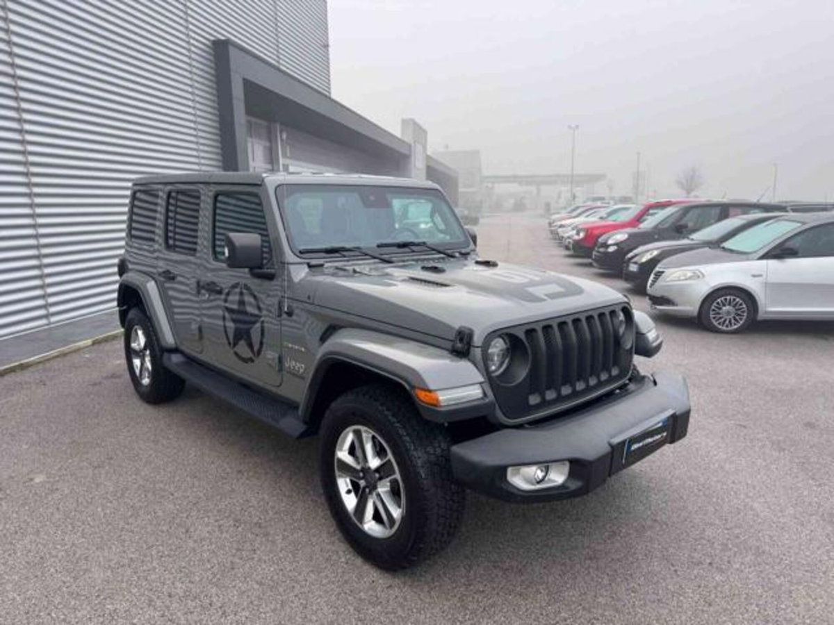 Jeep Wrangler Unlimited 2.2 Mjt II Sahara (3)