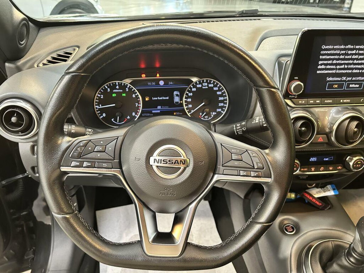 Nissan Juke 1.0 dig-t N-Connecta 114cv (15)