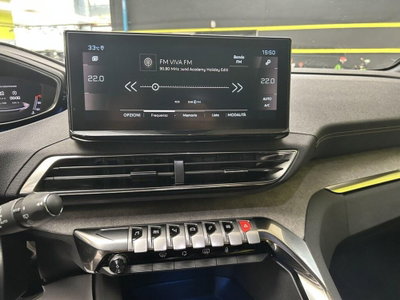 Peugeot 3008 BlueHDi 130 S&S EAT8 GT (14)