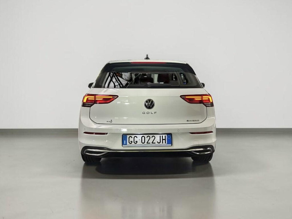 Volkswagen Golf 1.4 TSI eHYBRID 204 CV DSG Style (4)