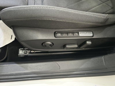 Volkswagen Golf 1.4 TSI eHYBRID 204 CV DSG Style (8)