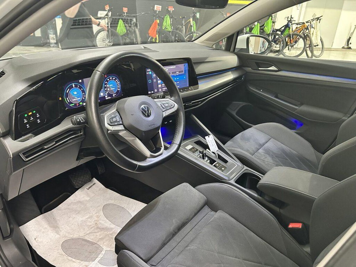 Volkswagen Golf 1.4 TSI eHYBRID 204 CV DSG Style (9)
